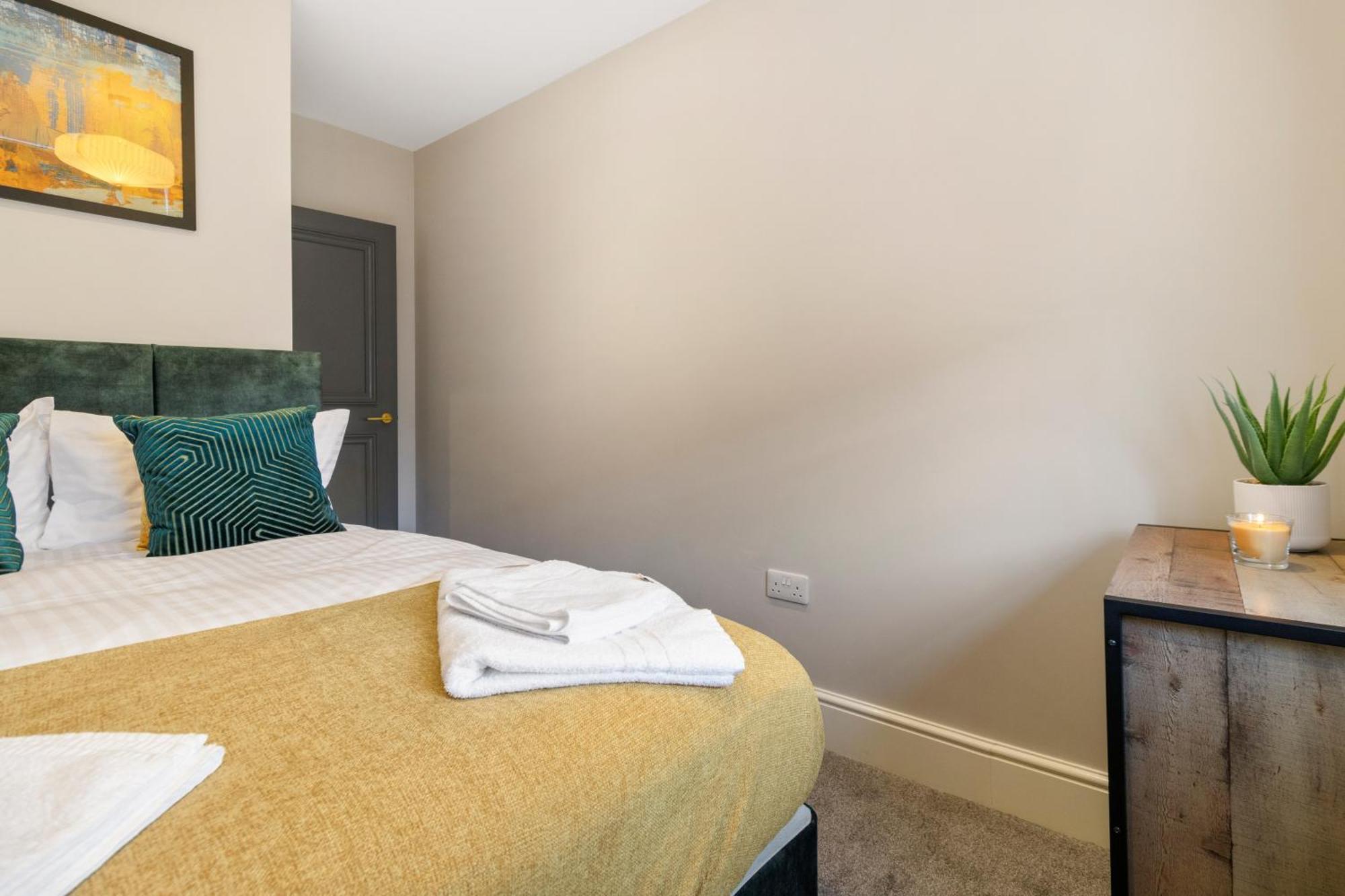 Whiskawaystays - Victoria House - Apartment 4 Worcester Exteriör bild